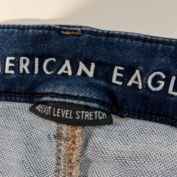 American EAGLE Next Level Stretch Curvy Hi Rise Jeggings Distressed size 18short - Picture 11 of 13